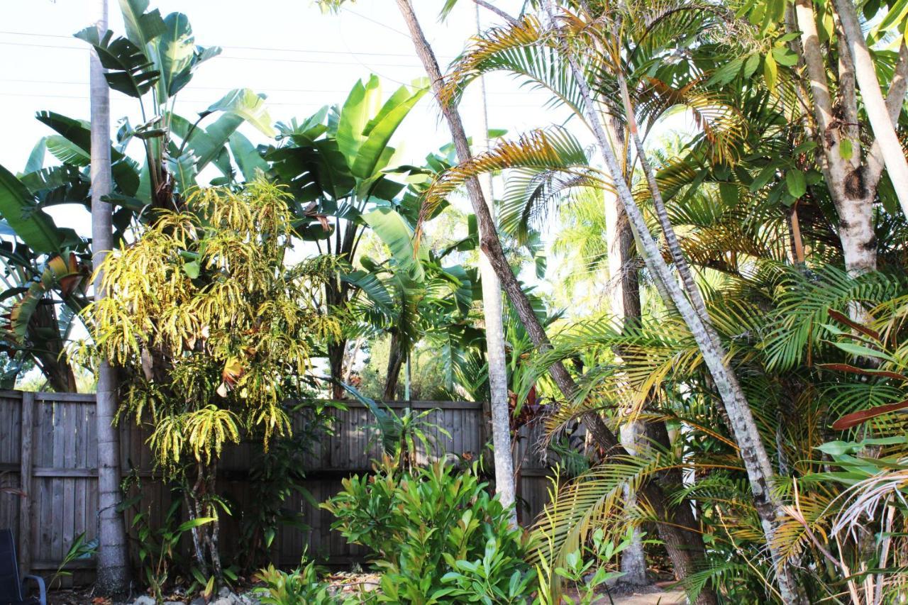 Coral Beach Port Douglas Exterior photo